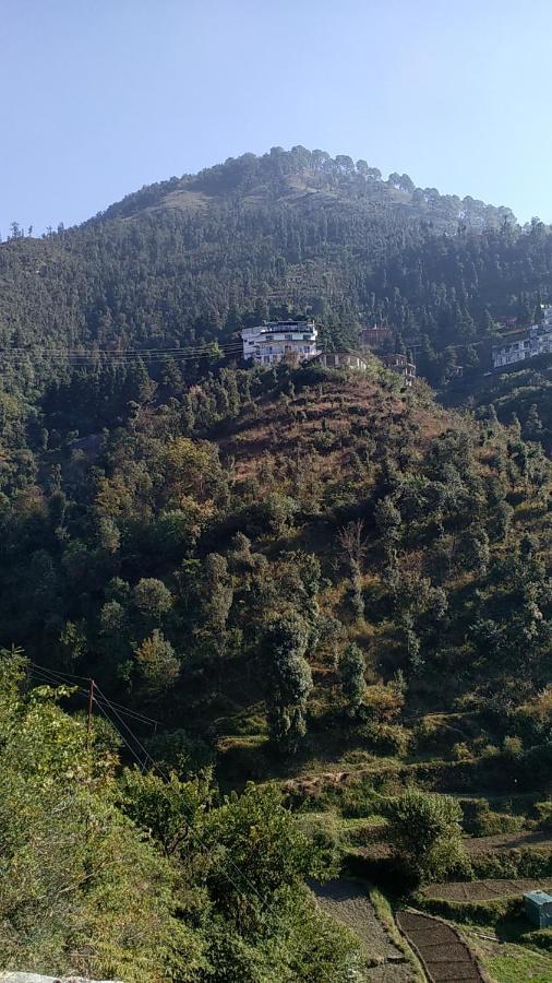 Icebergs Mussoorie - A Boutique Stay And 24 Hrs Roof Top Cafe Exteriör bild