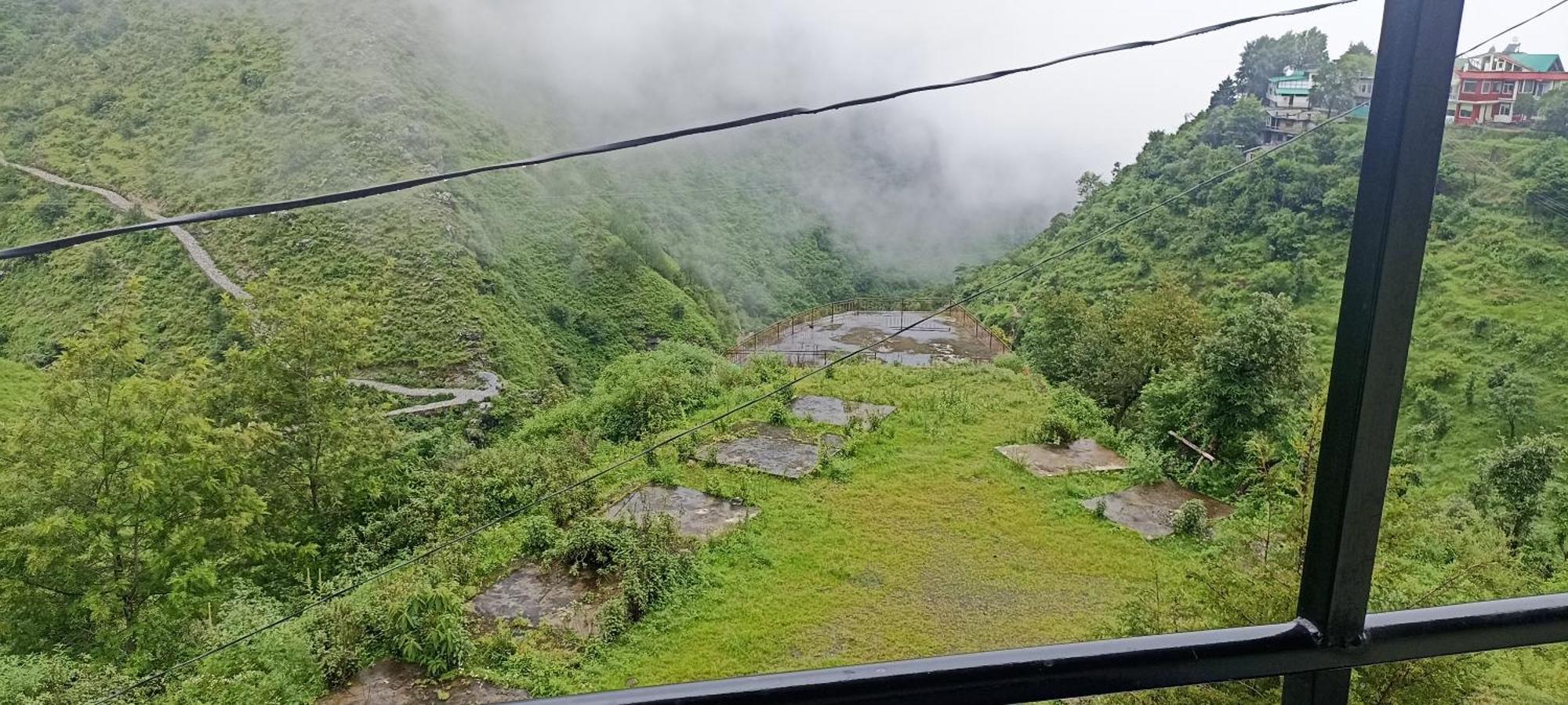 Icebergs Mussoorie - A Boutique Stay And 24 Hrs Roof Top Cafe Exteriör bild